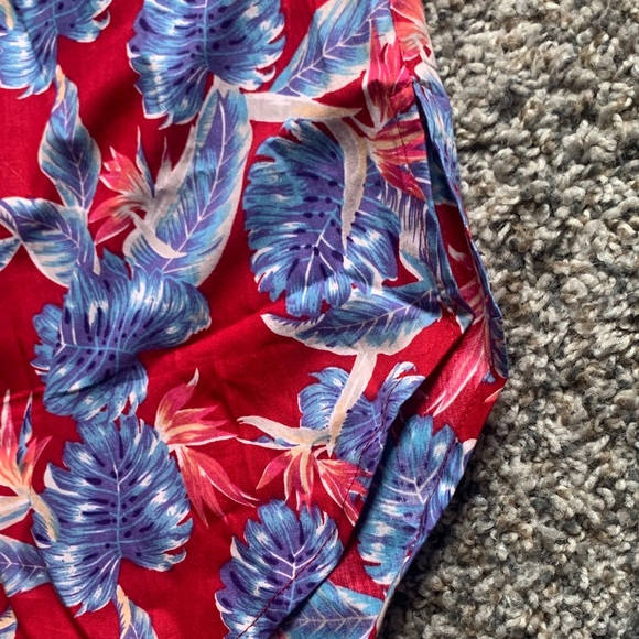 NorthStyle Red and Blue Leaf Print Sleeveless Long Tunic Top - Picture 4 of 5